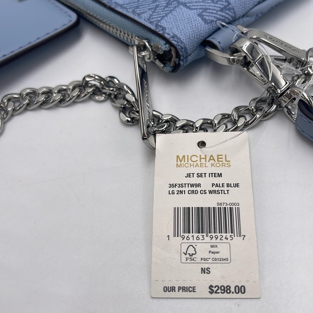 Michae Kors Jet Set Item Large Logo 2-in-1 Central Zip Wristlet
Pale Blue 
NWT - Picture 6 of 16